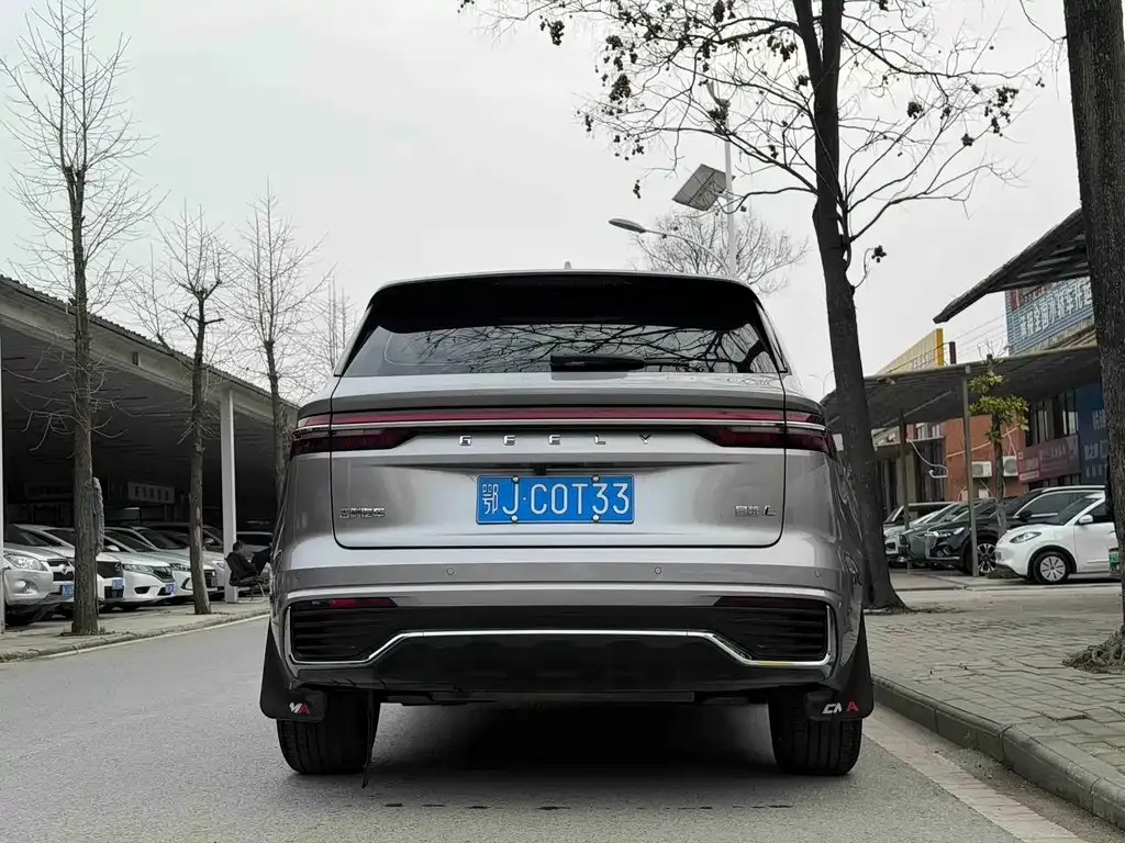Geely Xingyue L — фото 3
