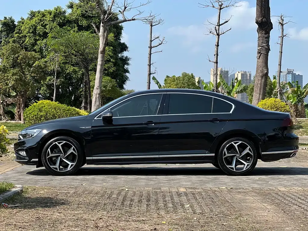 Volkswagen Magotan 2023 из CN, фото 9
