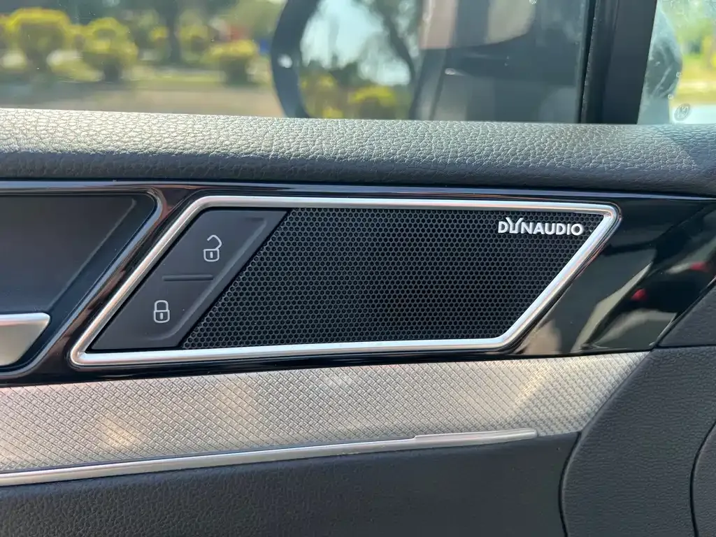 Volkswagen Magotan 2023 из CN, фото 3
