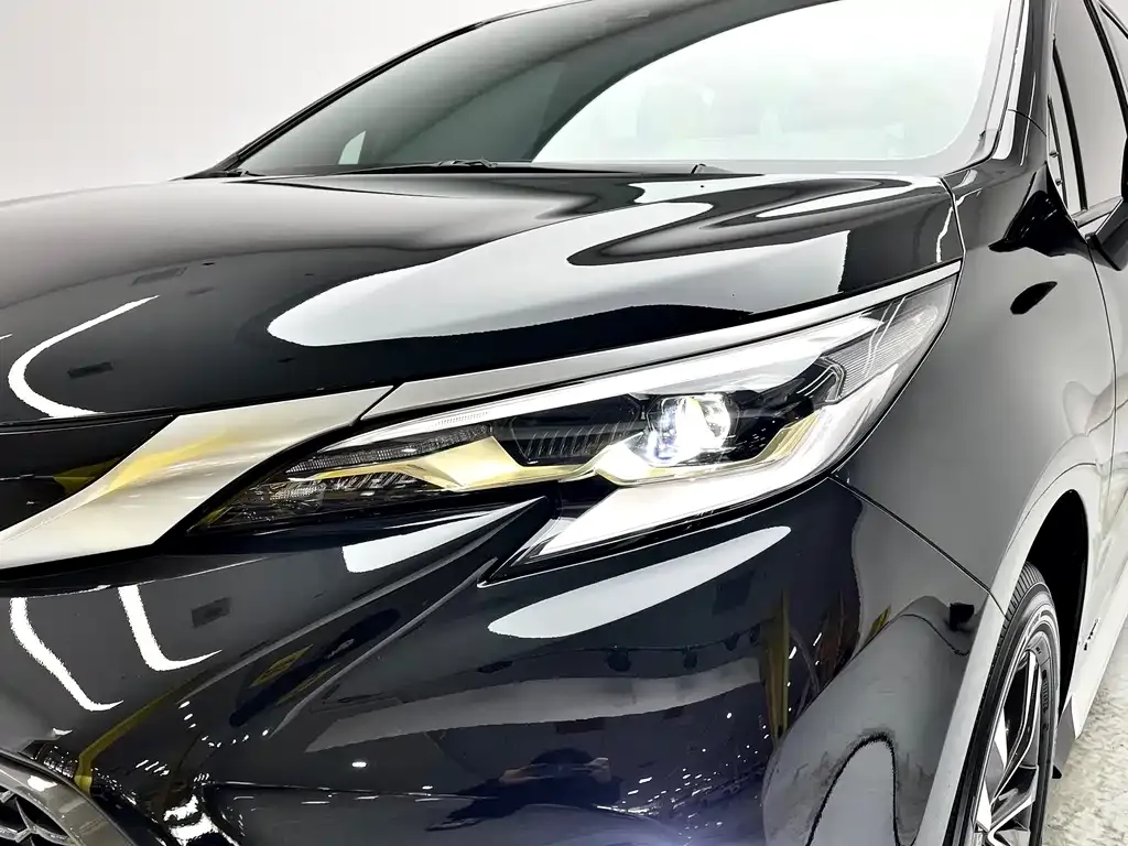 Toyota Granvia 2025 из CN, фото 7