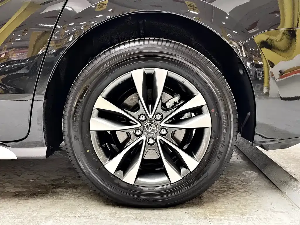 Toyota Granvia 2025 из CN, фото 9