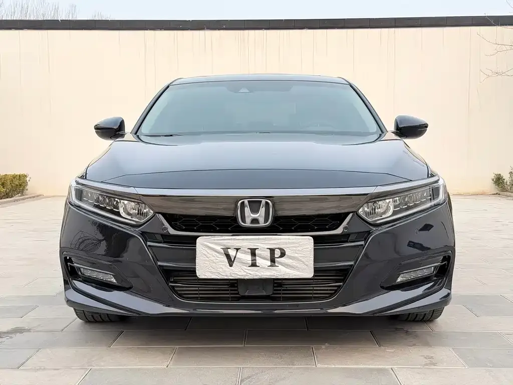 Honda Accord — фото 8