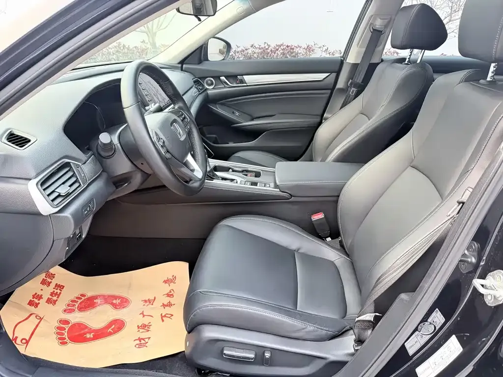 Honda Accord — фото 6