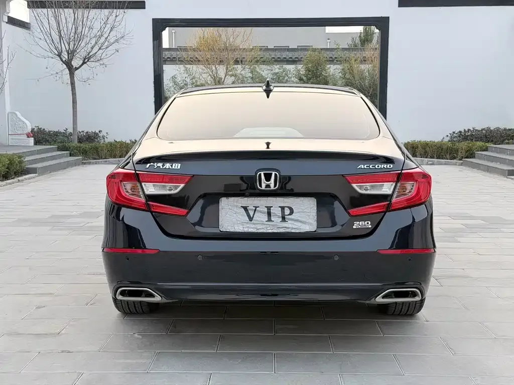 Honda Accord — фото 4