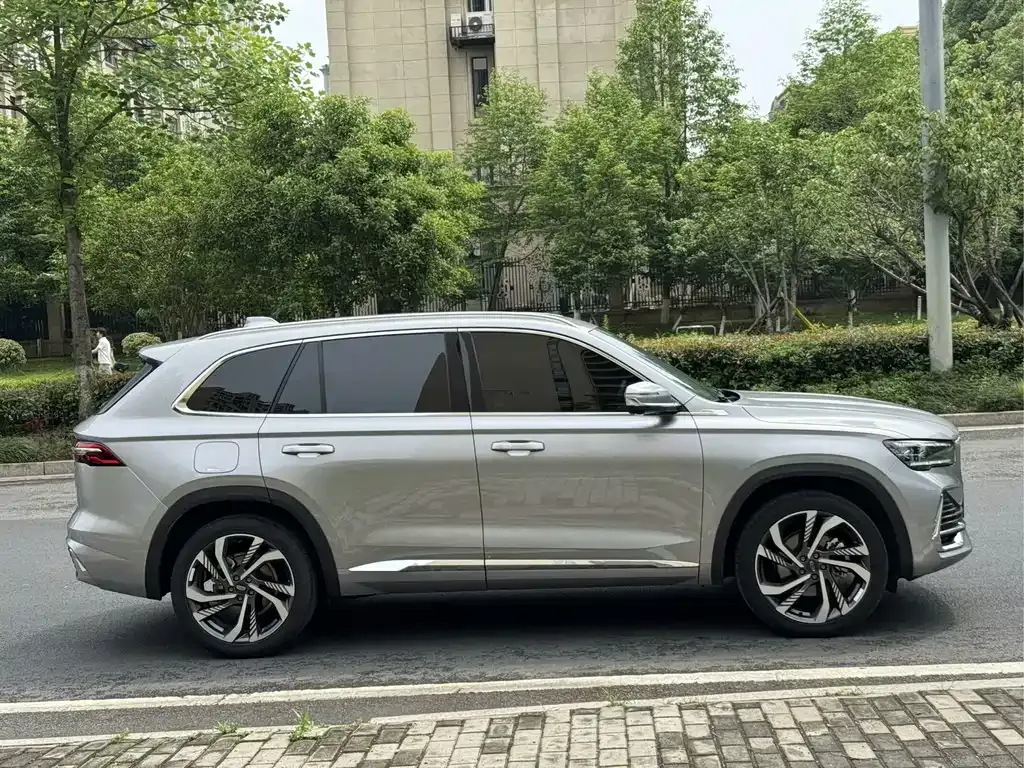 Geely Xingyue L — фото 6