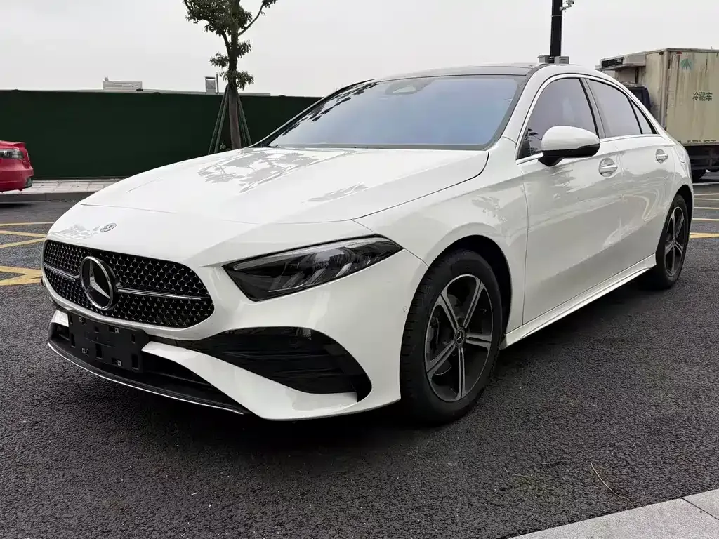 Mercedes-Benz A-Class — фото 1