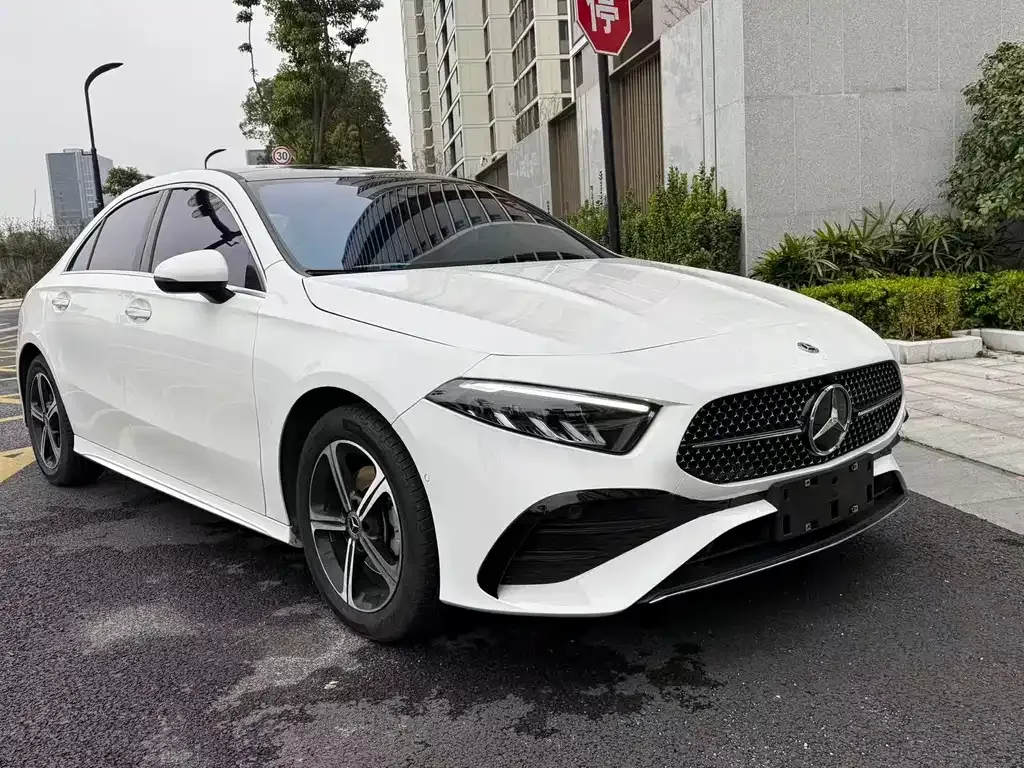 Mercedes-Benz A-Class — фото 6