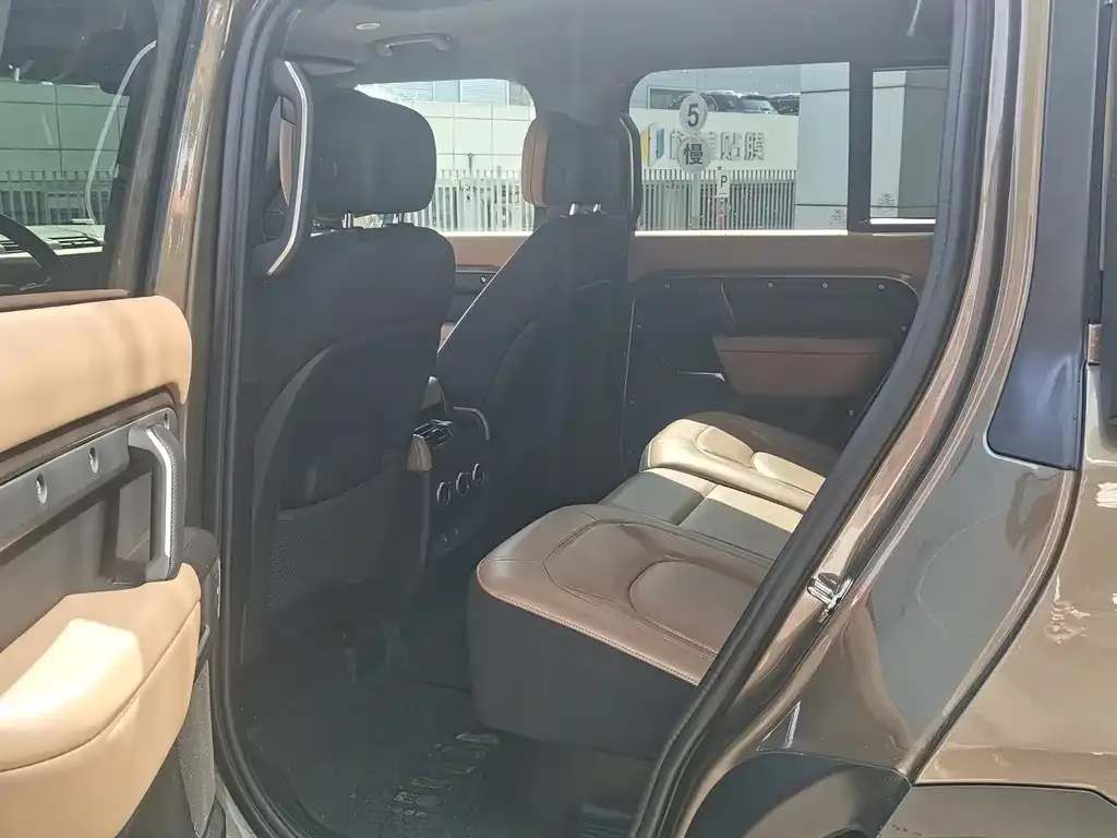 Land Rover Defender 2025 из CN, фото 4