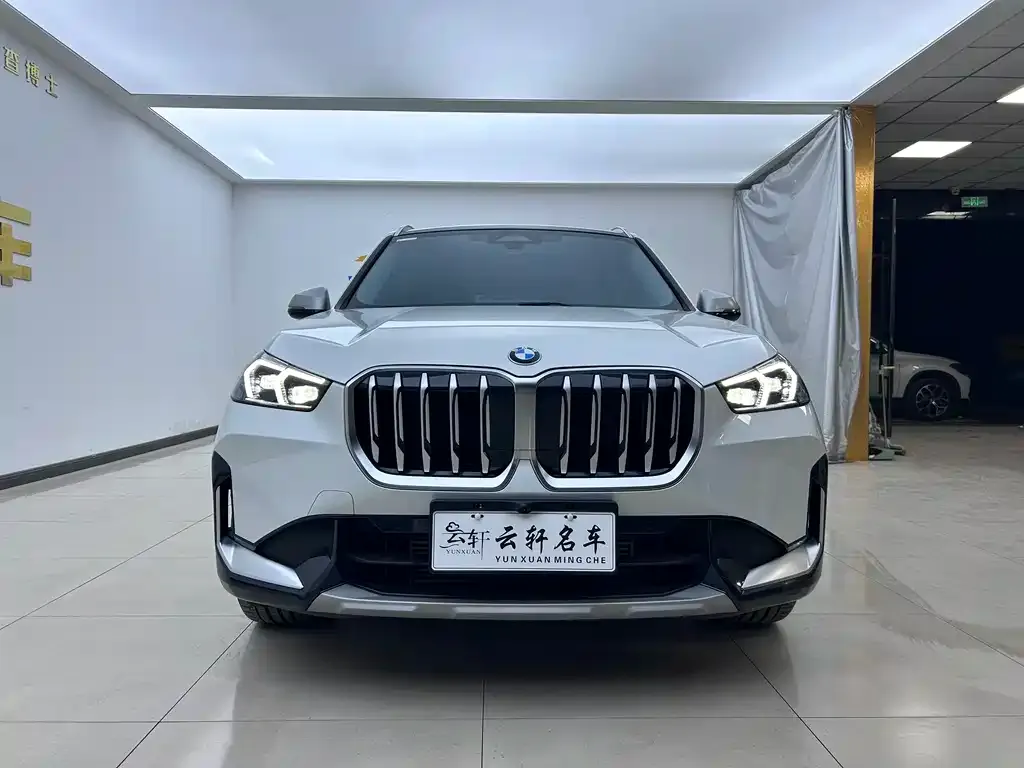 BMW X1 — фото 4