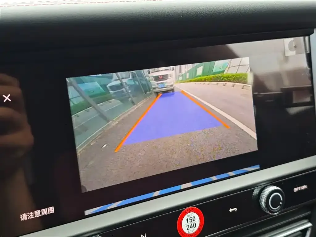 Porsche Macan 2026 из CN, фото 7