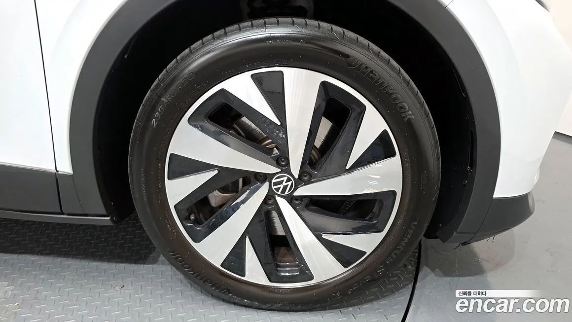 Volkswagen ID.4 2023 из KR, фото 8