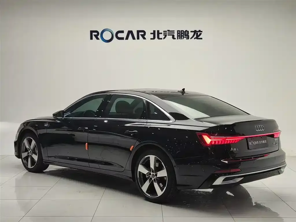 Audi A6L 2023 из CN, фото 10