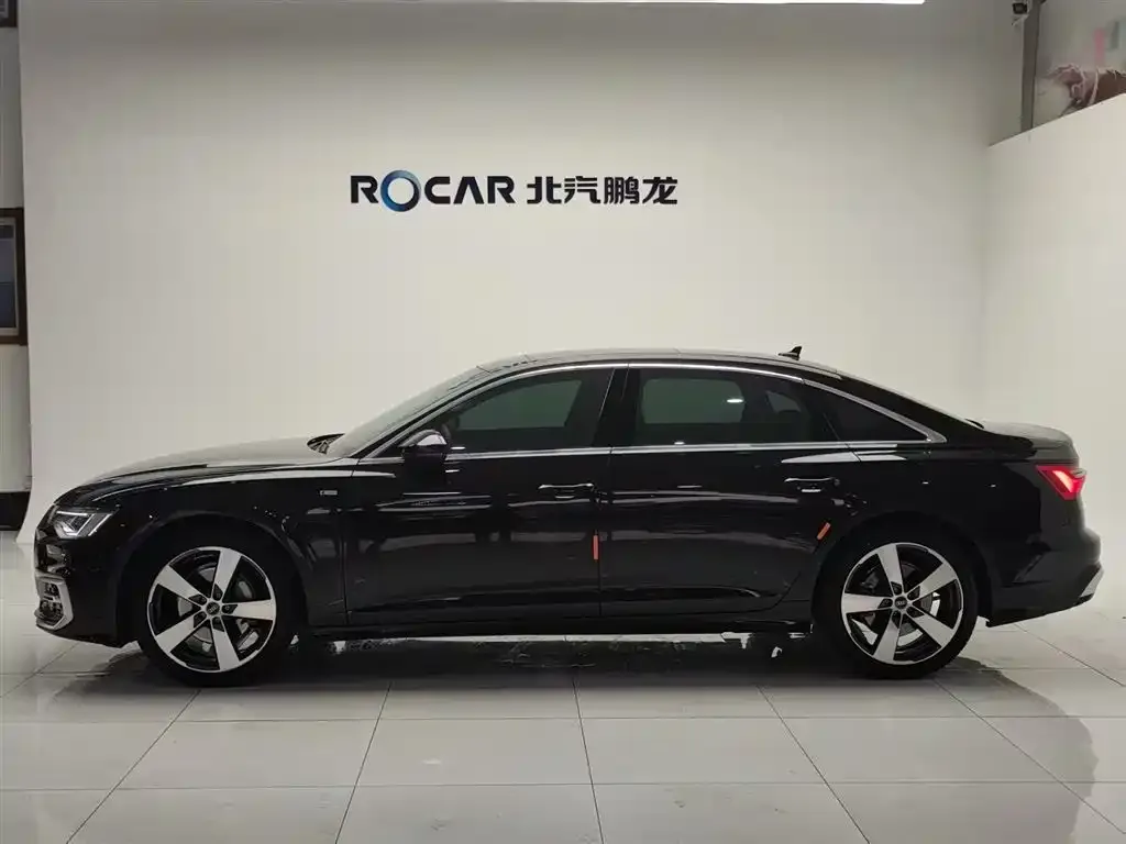 Audi A6L 2023 из CN, фото 6