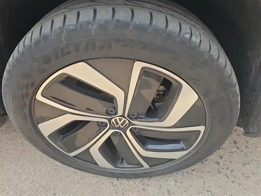 Volkswagen Tharu — фото 2
