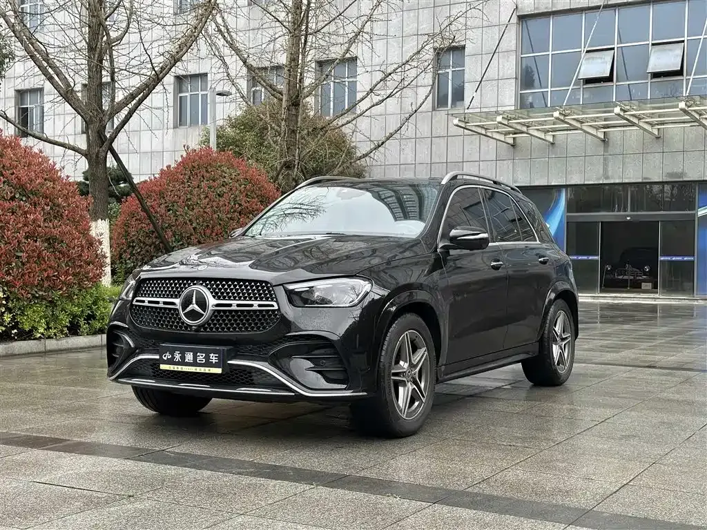 Mercedes-Benz GLE — фото 1