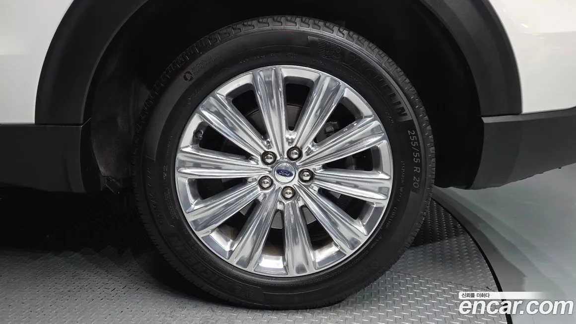 Ford Explorer 2022 из KR, фото 3