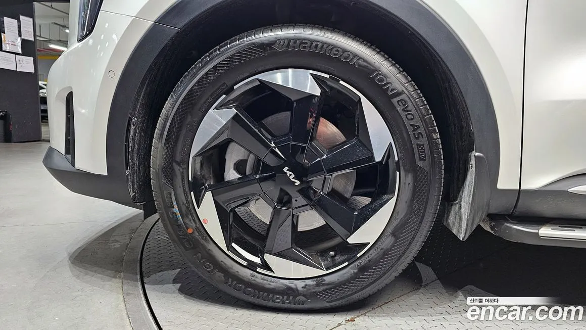 Kia Sorento — фото 6
