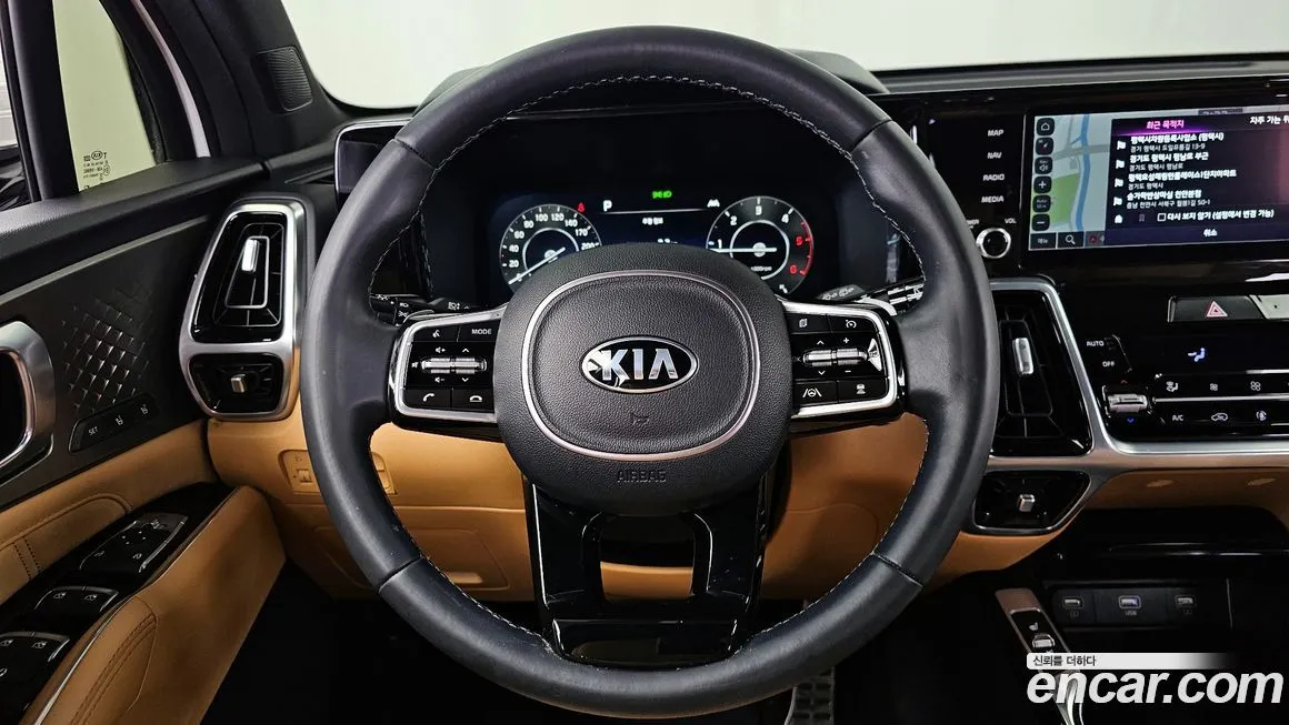 Kia Sorento — фото 7