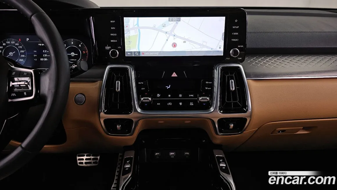 Kia Sorento — фото 5