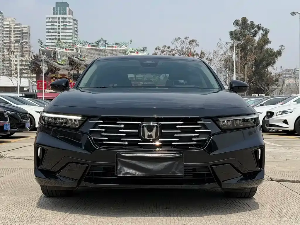 Honda Accord — фото 9