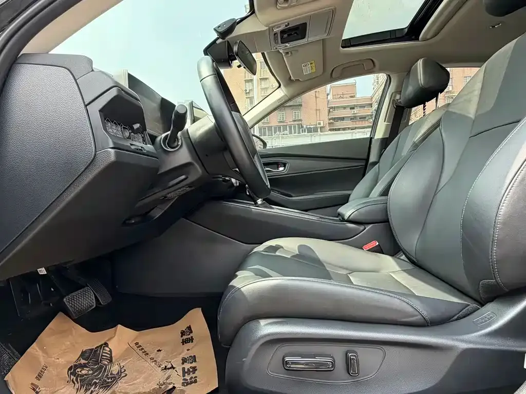 Honda Accord — фото 10