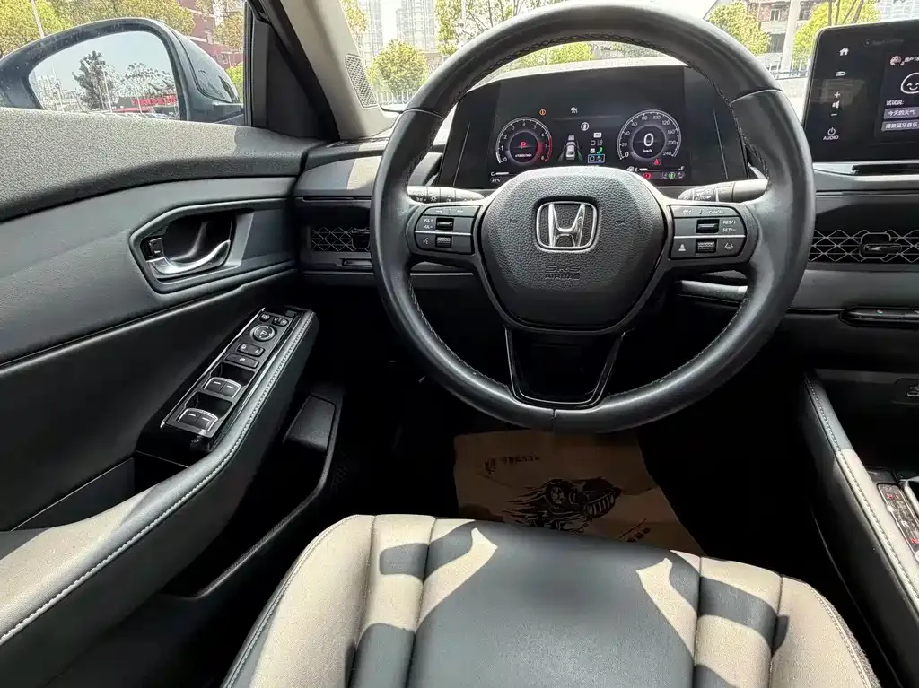 Honda Accord — фото 3