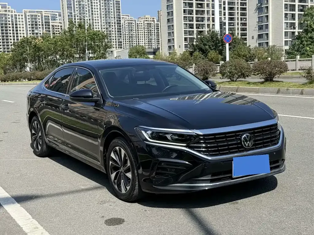 Volkswagen Passat — фото 4