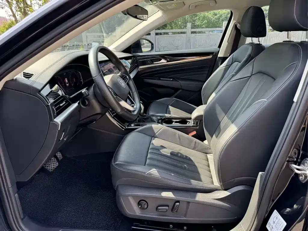 Volkswagen Passat — фото 2