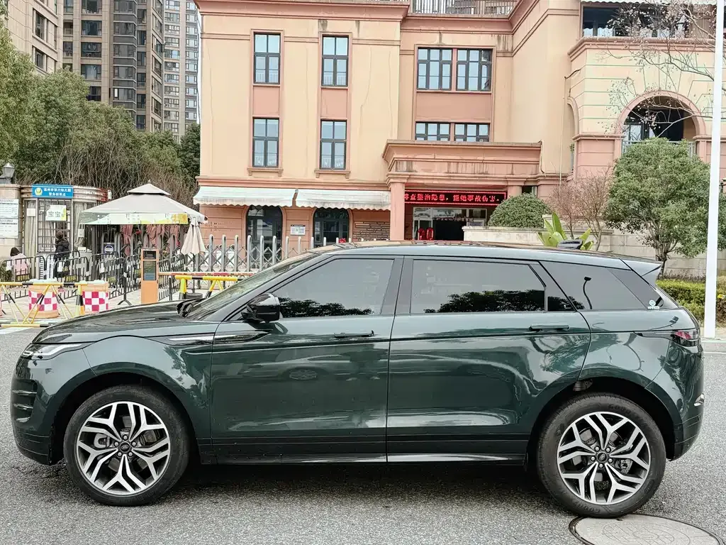 Land Rover Evoque — фото 10