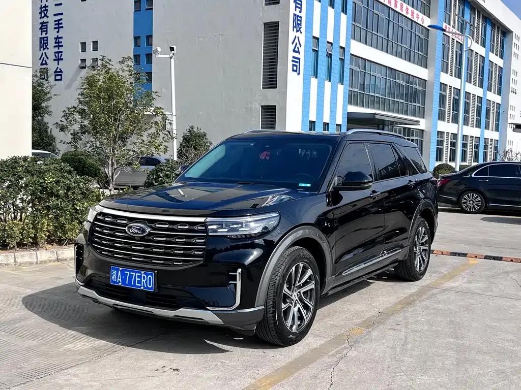 Ford Explorer 2024 из CN, фото 1
