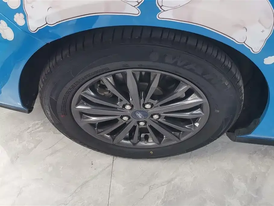 Ford Focus 2023 из CN, фото 9