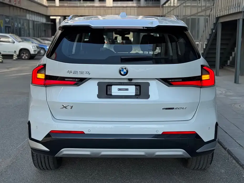 BMW X1 — фото 4