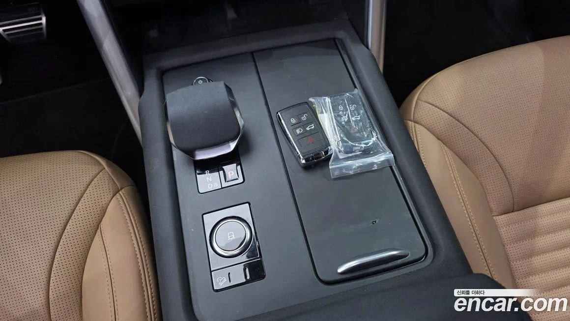 Land Rover Discovery 2024 из KR, фото 9