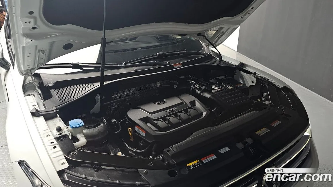 Volkswagen Tiguan 2023 из KR, фото 9