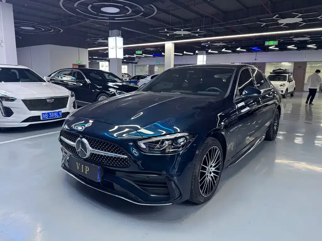 Mercedes-Benz C-Class — фото 1