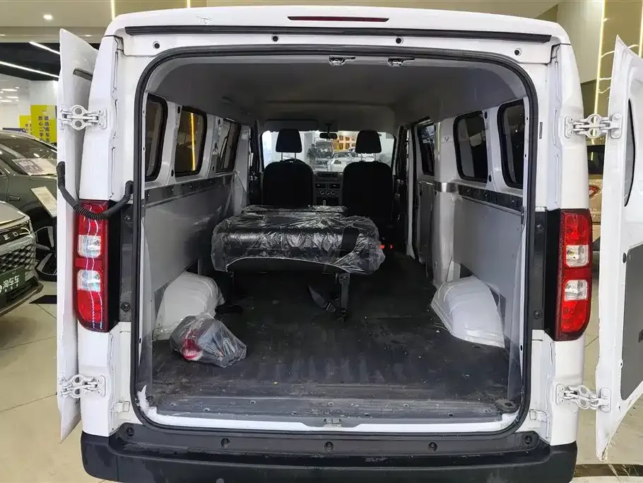 Wuling Yangguang 2024 из CN, фото 10