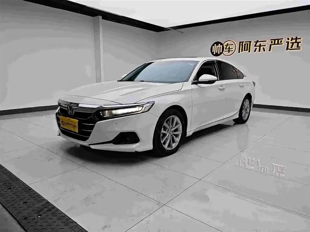 Honda Accord — фото 10