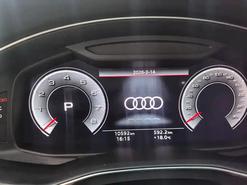 Audi A7L — фото 2