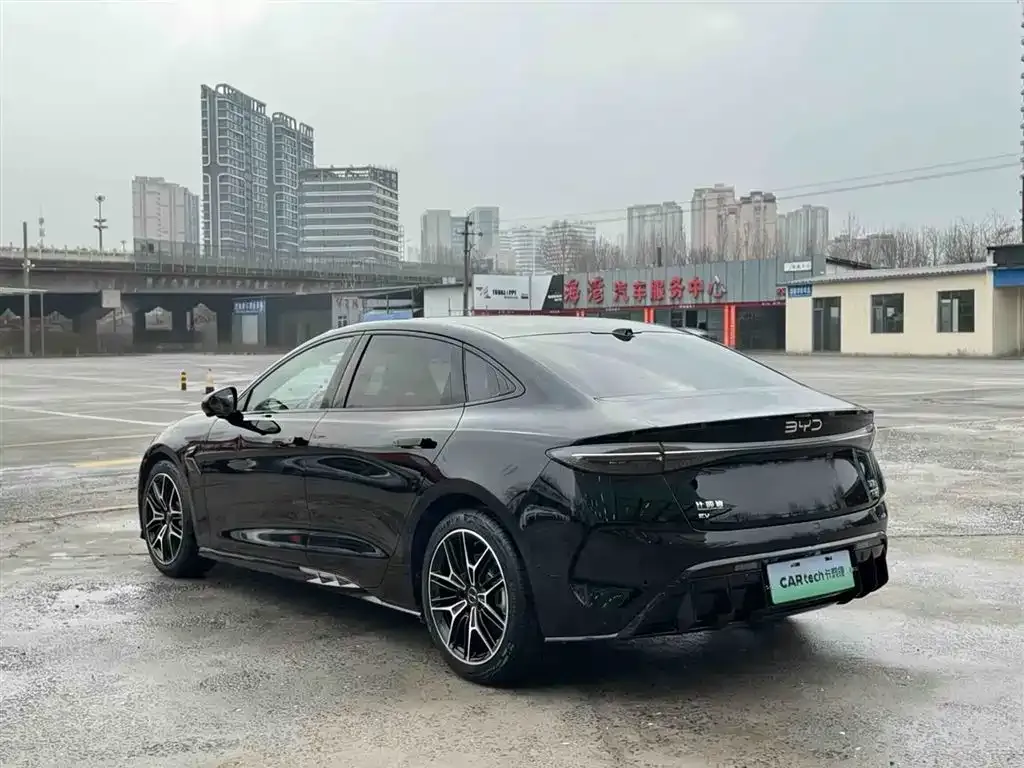 BYD Seal — фото 9