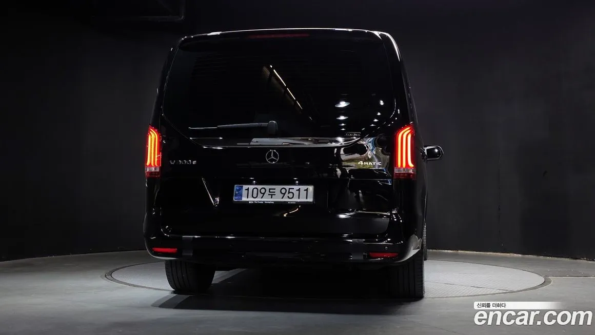 Mercedes-Benz V-Class 2023 из KR, фото 9