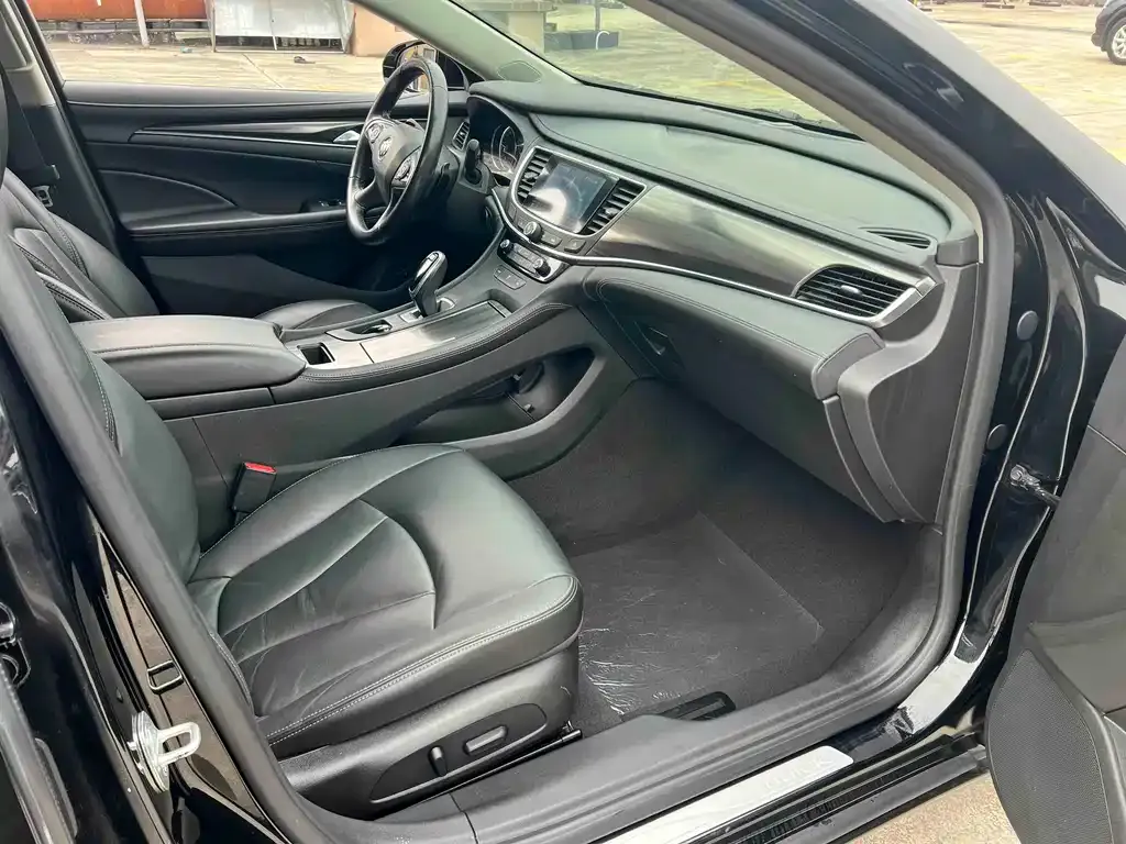 Buick LaCrosse 2022 из CN, фото 2