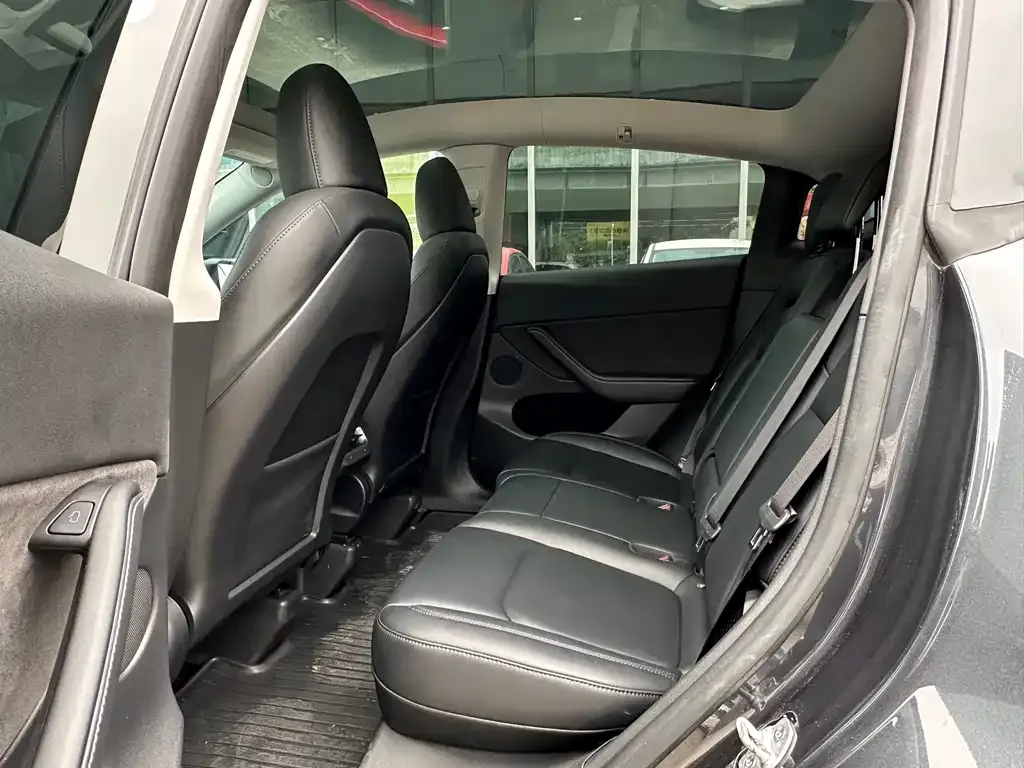 Tesla Model Y 2024 из CN, фото 7
