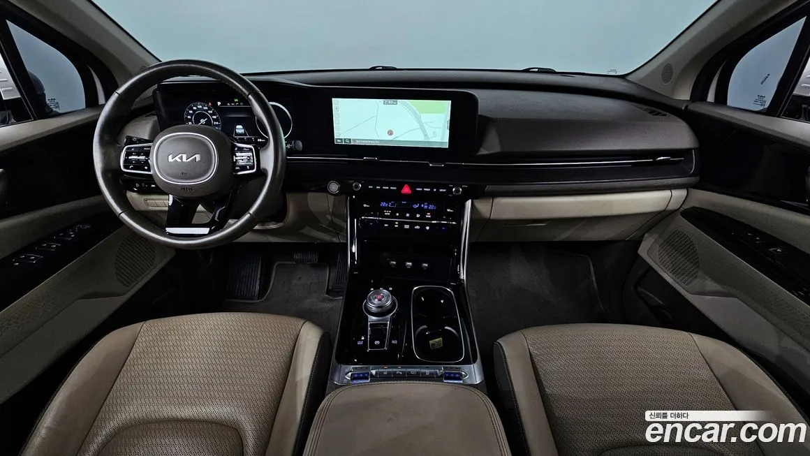 Kia Carnival — фото 10