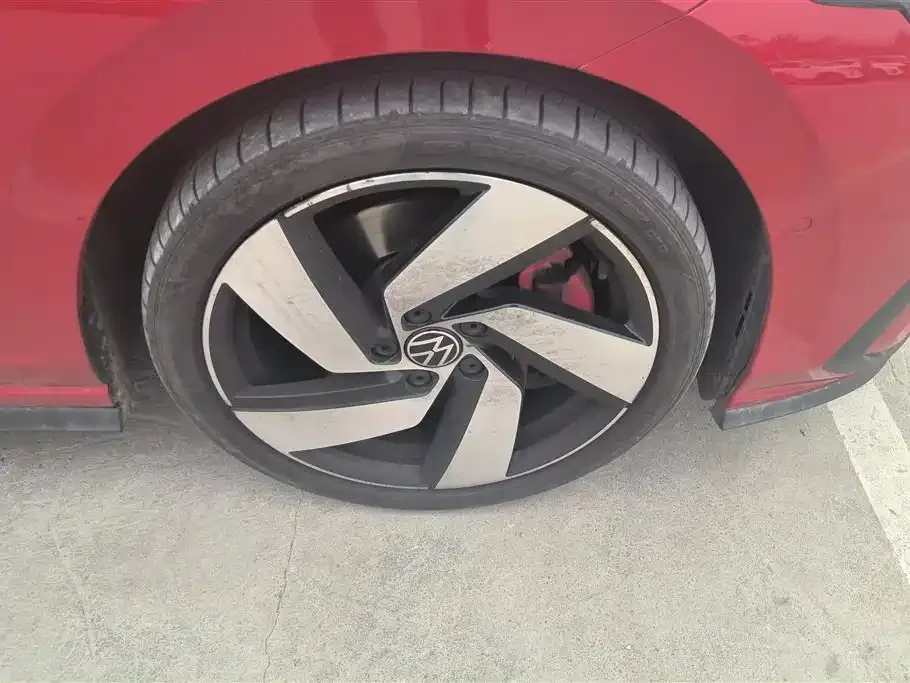 Volkswagen Golf GTI — фото 6