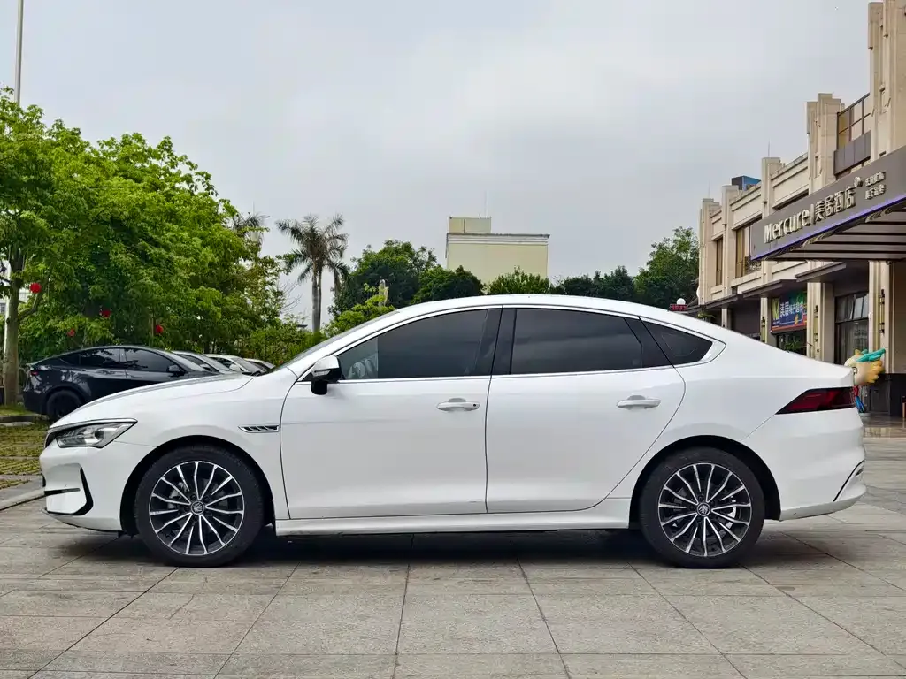 BYD Qin PLUS — фото 8