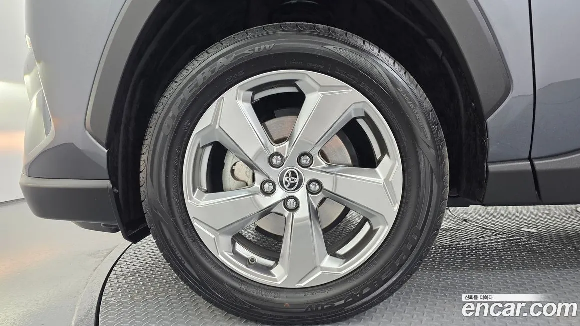 Toyota RAV4 2021 из KR, фото 5