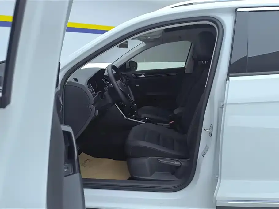 Volkswagen T-Roc 2022 из CN, фото 4