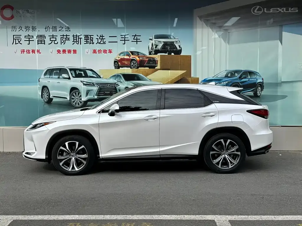 Lexus RX — фото 6