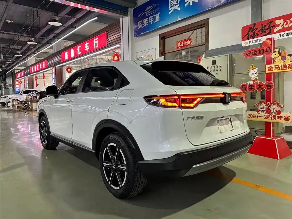 Honda Vezel 2023 из CN, фото 8