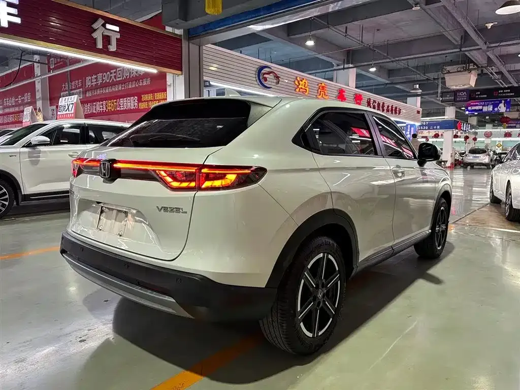 Honda Vezel 2023 из CN, фото 7